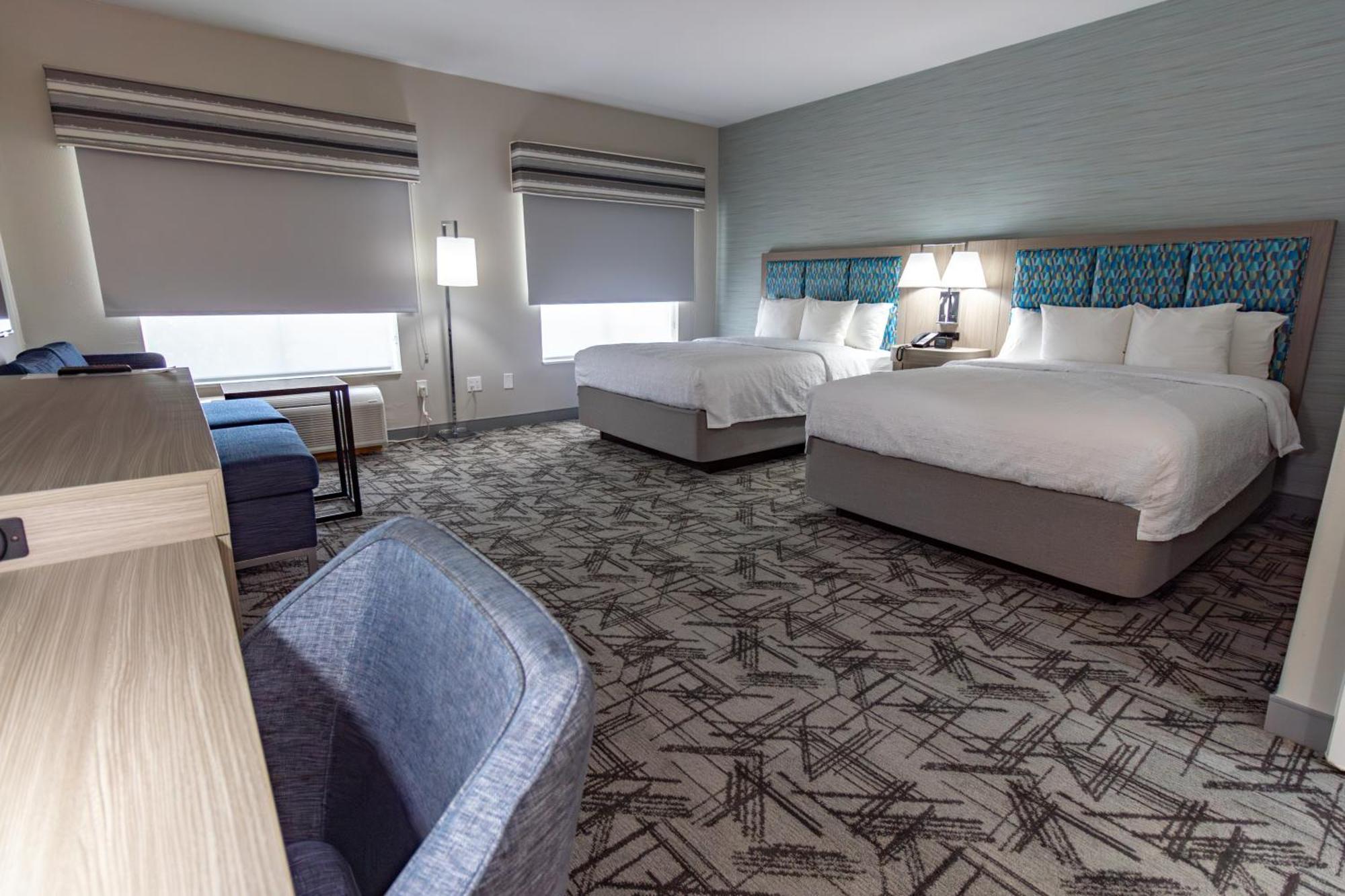 Hampton Inn & Suites Дентън Екстериор снимка