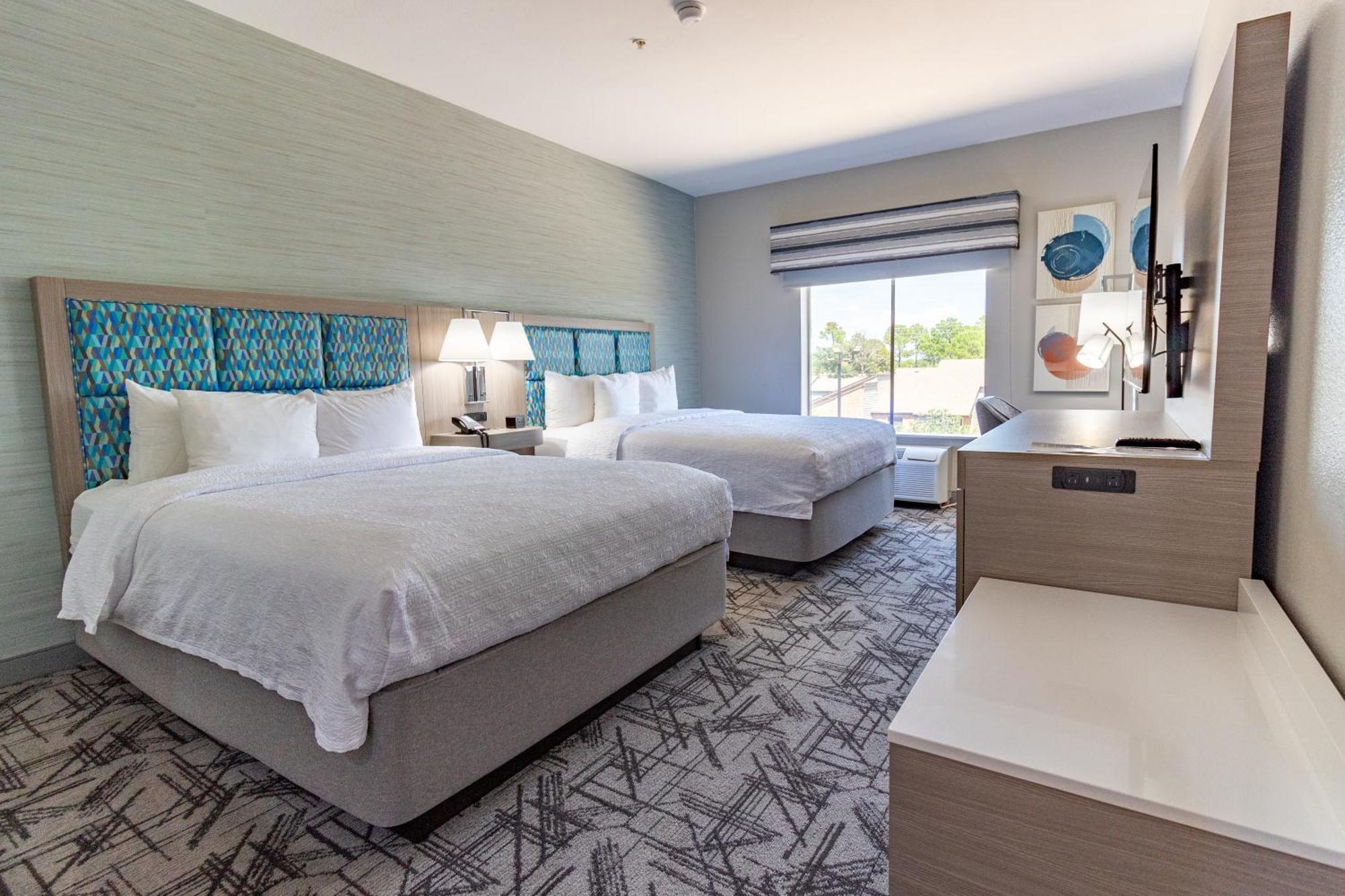 Hampton Inn & Suites Дентън Екстериор снимка