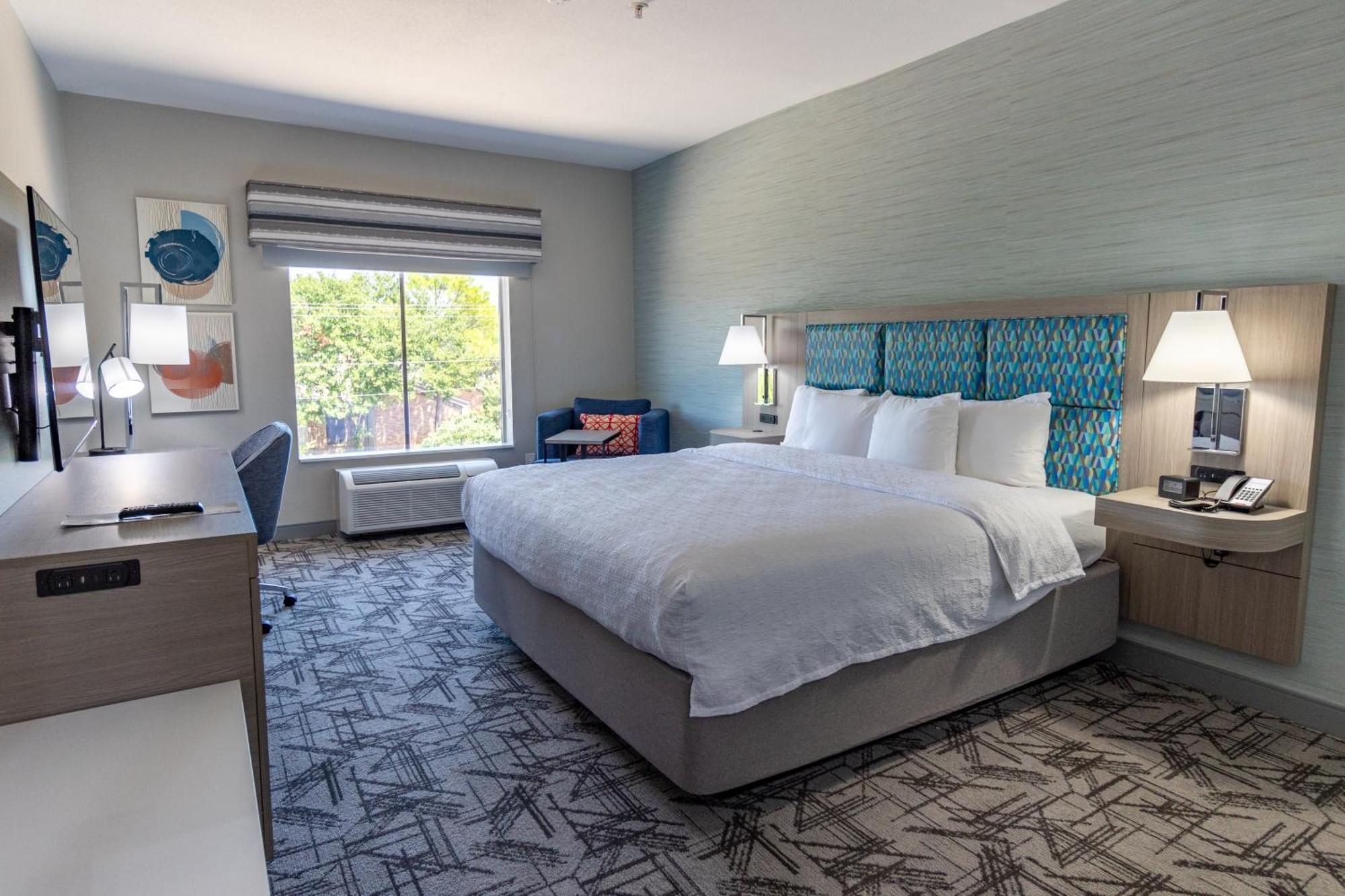 Hampton Inn & Suites Дентън Екстериор снимка